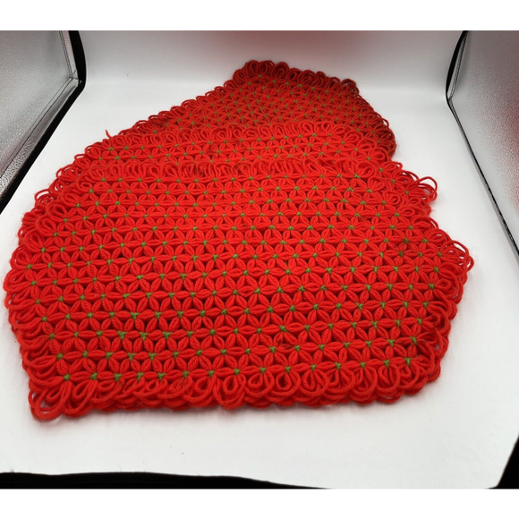 Hand Made Vintage Placemats Set Of 3 Red With Greeen Accents - Picture 2 of 4
